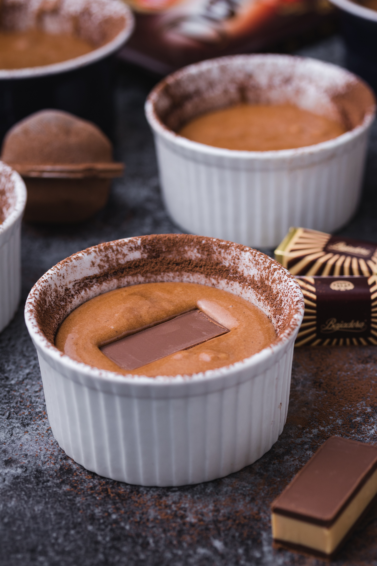 Čokoladni lava cake s Bajaderom Čokoladni lava cake s Bajaderom
